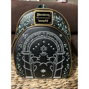 Lord Of The Rings Doors Of Durin Glow Dark Mini Backpack Wallet Set